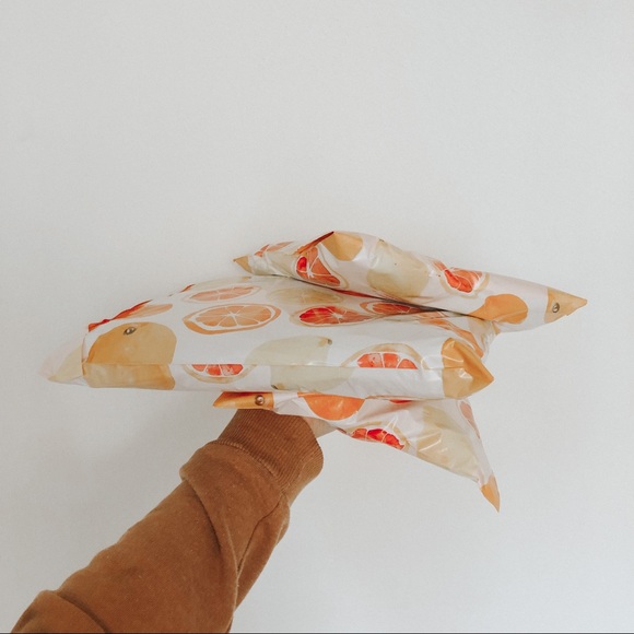 Meet Your Posher, Samantha! - Picture 6 of 7